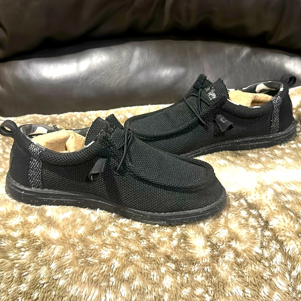 Black and grey hey dudes size 6 men 8 women